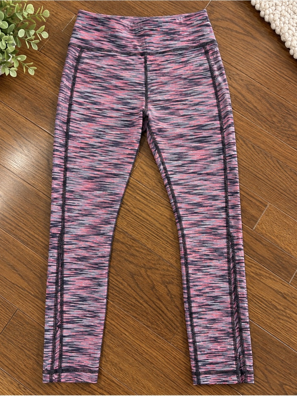 Women’s Pink Space-Dye Active Leggings, size small